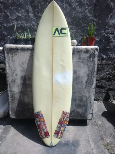 Prancha de surf quadrilha