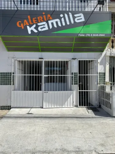 Aluga-se Sala Comercial em Galeria - Bairro América 