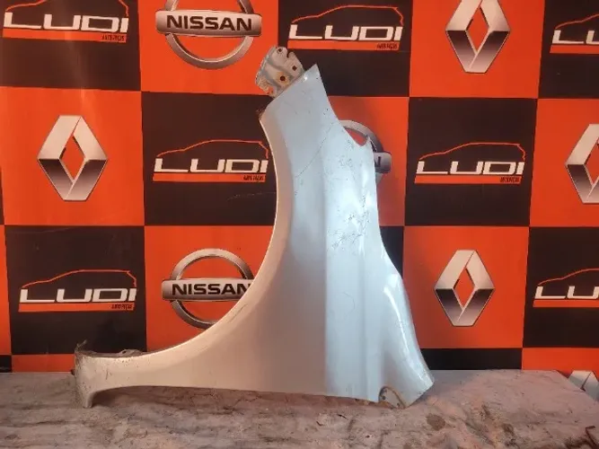 Paralama Esquerdo Nissan March 2015 a 2020 Prata