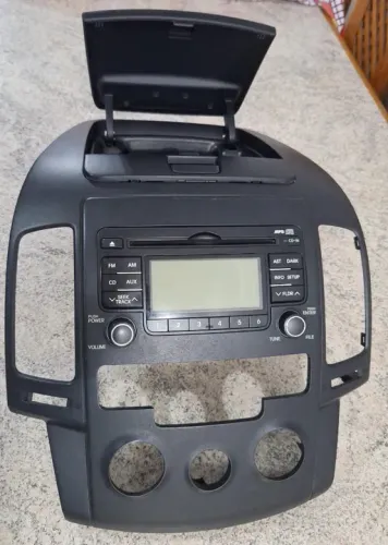 Rádio Multimídia Completa com  Moldura Hyundai I30 2.0 2011