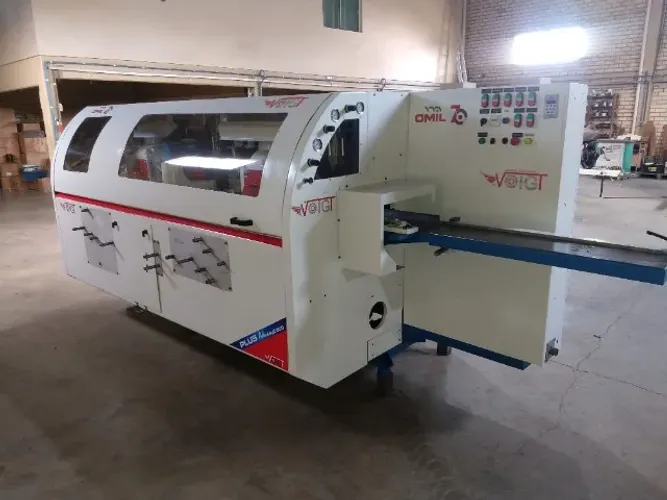 Plaina Plus 200  6 eixos Omil  ano 2009  maquina  com garantia