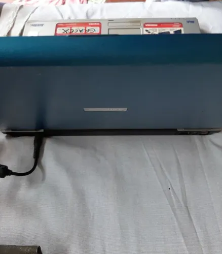 01 Toshiba 01 Positivo 01 Asus