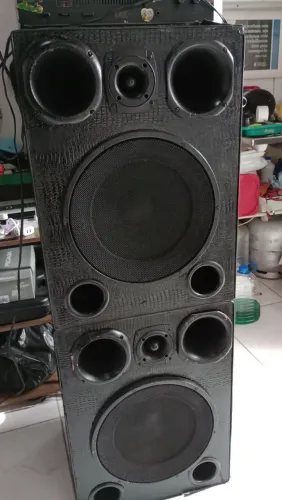 CAIXAS DE SOM AMPLIFICADA