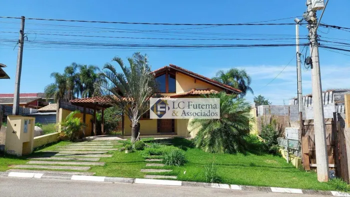 Casa em Condomínio em Villa Rica