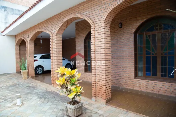 Casa em Rua Itapura - Jardim Paulistano - Ribeirão Preto/SP