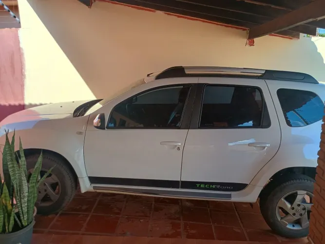 Renault Duster Dynamique 2.0 Hi-flex 16V Aut. 2014