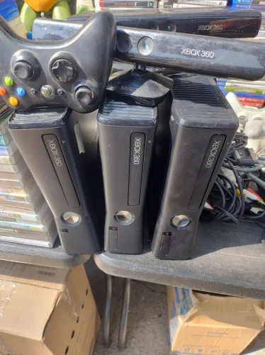 Xbox 360 Slim + Kinect + Controle Desbloqueado e tenho bloqueado também 