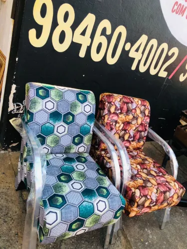 Poltronas novas de fabricantes