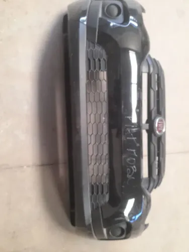 Para-choque dianteiro Fiat Mobi Preto