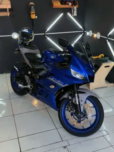 Yamaha R3