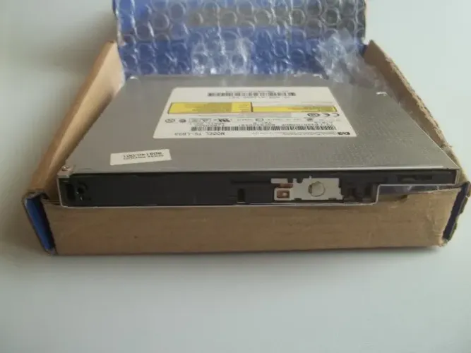 Leitor E Gravador Dvd Cd Rw Sata TS-L633 Notebook Interno