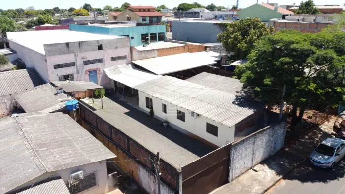 Sala comercial à venda na Av Morenitas em Foz do Iguaçu.
