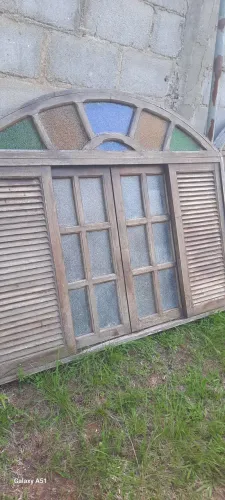 Uma  janela coloniais em iguaba grande chama só Interessado só tem uma ? 