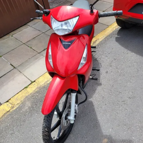 Moto toda original 125 +baixa km