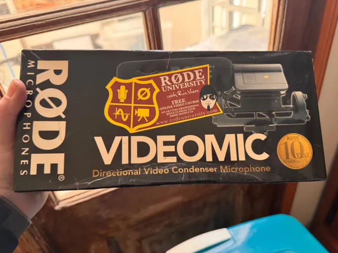 Microfone Condensador Direcional RØDE VideoMic