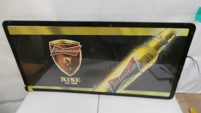 LUMINOSO GRANDE DA CERVEJA BUDWEISER COPA DE 2014 QUEBRADO