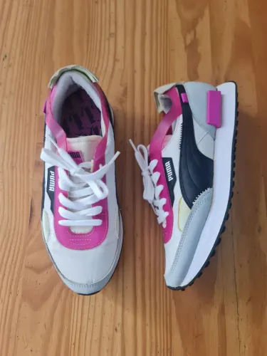 Tenis Puma future rider cut out pop BR 39
