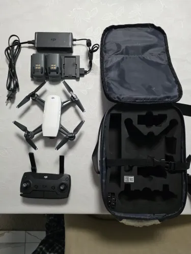 COMBO DJI SPARK FLY MORE - O GIGANTE COMPACTO (IMPECÁVEL + ACESSÓRIOS)