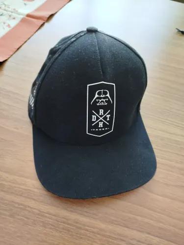 Boné aba reta Darth Vader Star Wars oficial - clube comix 