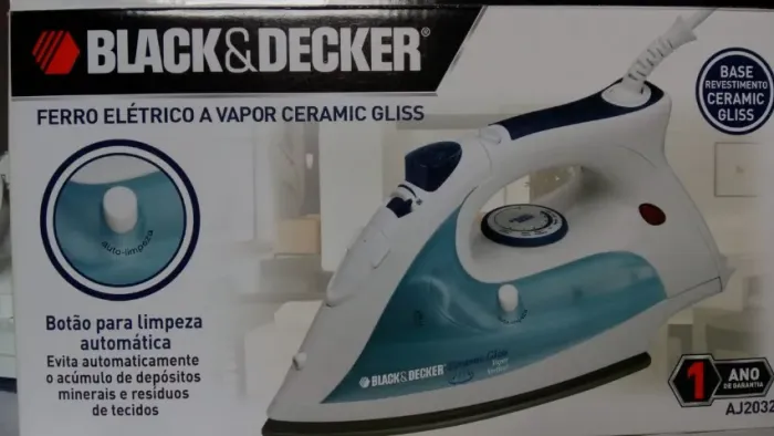 Ferro a vapor Black Decker