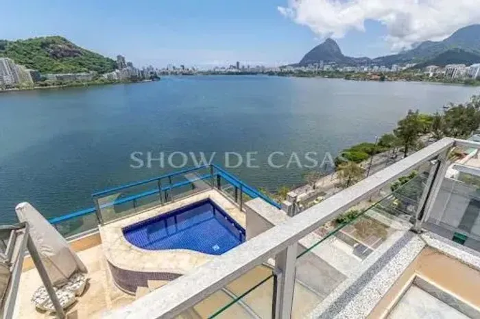 Cobertura de frente para Lagoa Rodrigo de Freitas, RJ