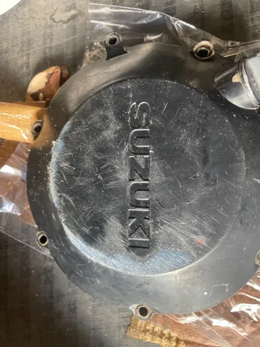 Tampa embreagem Suzuki tl1000