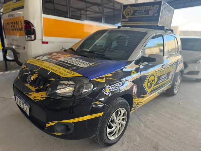 Fiat Uno Vivace/rua 1.0 EVO Fire Flex 8V 5P 2015