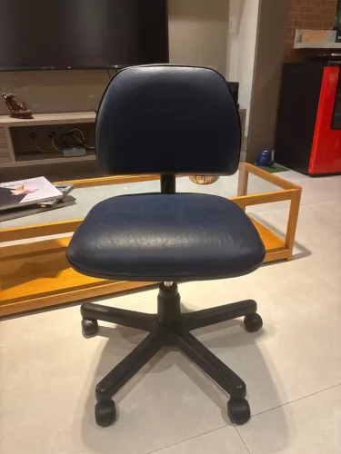 Cadeira de Escritório Giratória com Rodinhas