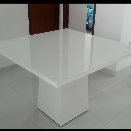 Tampo de mesa laqueada vidro