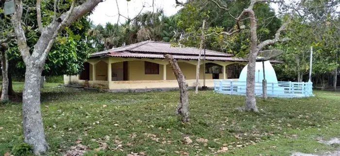 Sitio em Rio Preto da Eva (porteira fechada)