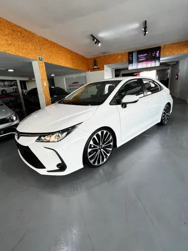 Toyota Corolla GLI 2.0 16V Flex Aut. 2025