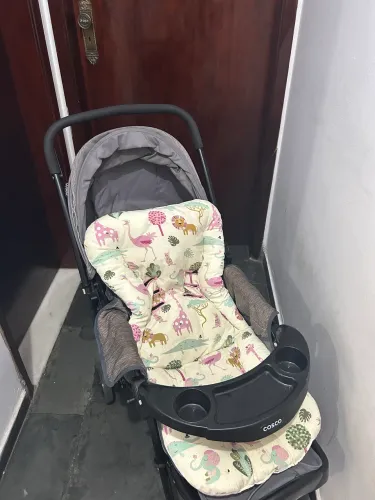 Carrinho de bebê cosco