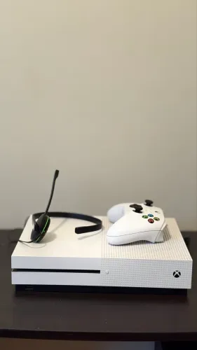 X BOX ONE S