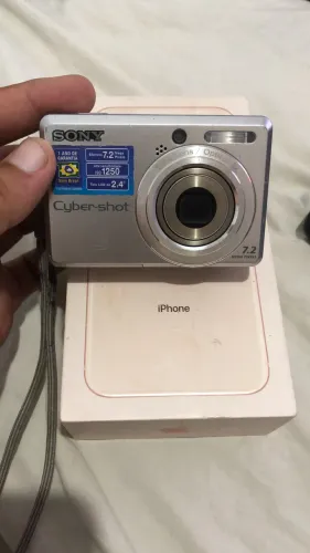 Máquina sony cybershot 7.2