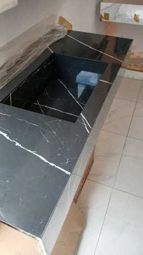 Pias em porcelanato