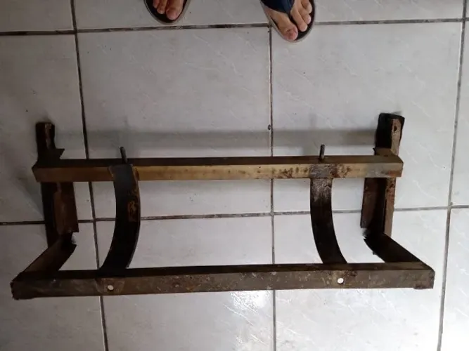 Suporte para Gás Natural-Medidas: 0,80 CM de comp x 0,50 Larg.