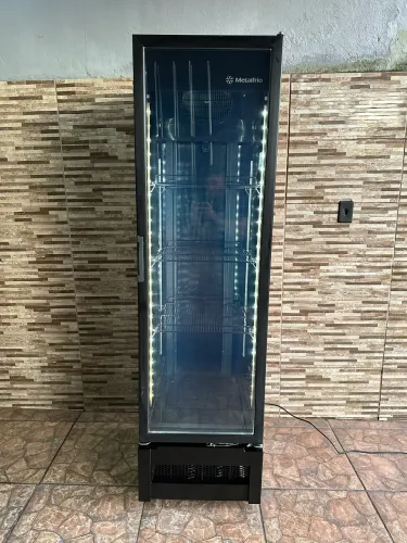 Visa cooler Slim Metalfrio All Black