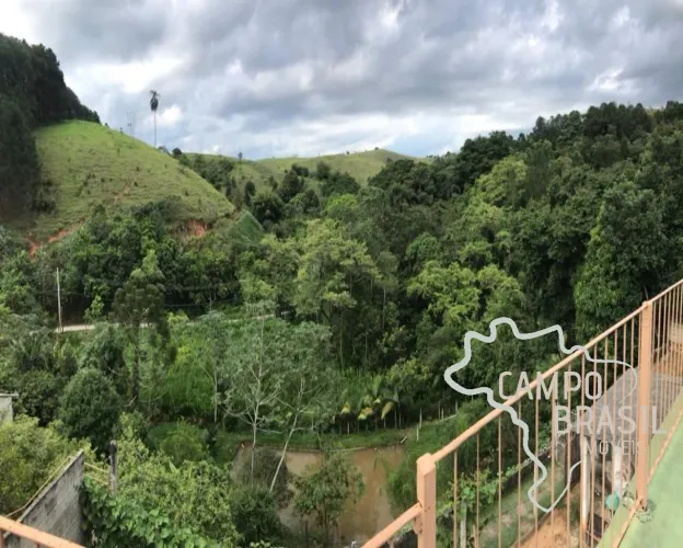 Chácara com lago na Zona Norte de São José dos Campos.