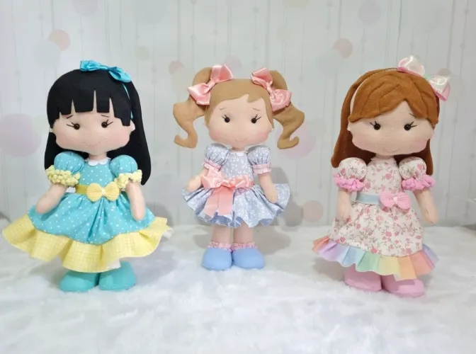 Bonequinhas personalizadas em feltro