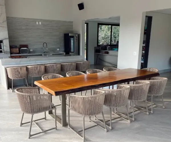 ,CONJUNTO MESA COM 10 CADEIRAS PARA ÁREA EXTERNA