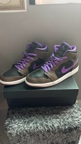 Tênis Air Jordan 1 Mid Palomino