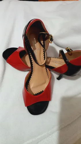 Sapato para dança vermelho e preto