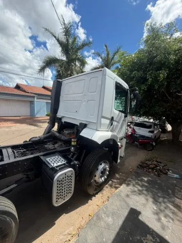 VW 24330