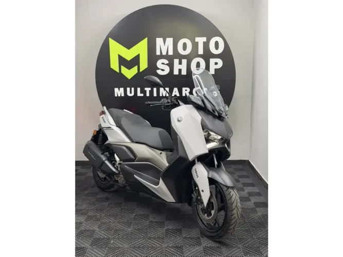 Yamaha Xmax 250 connected abs 2025