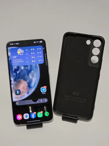 Samsung S22