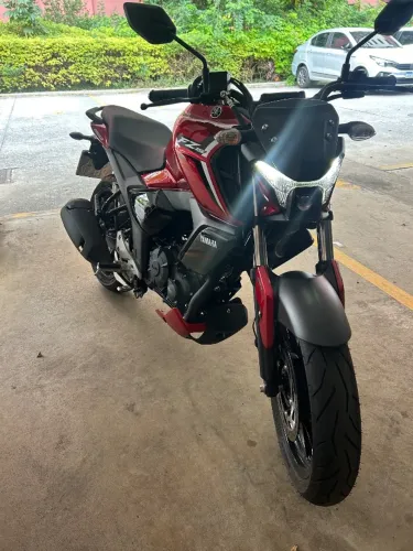 Yamaha FZ15 2025/2026 - 322 km (Estado de 0km)