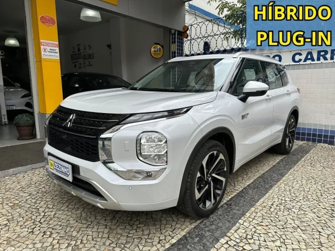 Mitsubishi Outlander HPE-S 2.4 4X4 AUT (híbrido) 2026