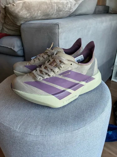 Adidas Adizero Adios pro 4 tamanho 35 forma justa veste 34