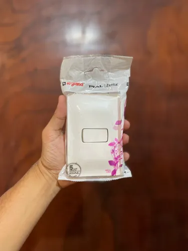 interruptor acendedor de luz premium Pial Legrand