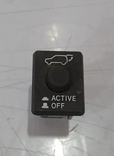 Botão Interruptor Tampa Traseira Outlander 2016 - 2020